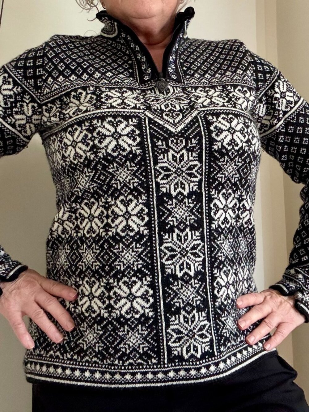 Dale of Norway 100 % Wool  Norwegian Sweater XL Black White Nordic Knit